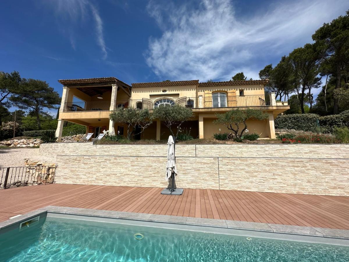 Villa Lumineuse Avec Piscine Clim 1Ere Etage Vue Panoramique Sur Les Montagnes Sur Le Site De La Sainte-Victoire Le Tholonet Exterior foto